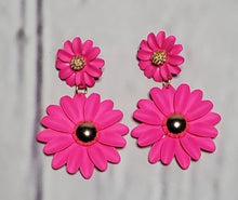 Load image into Gallery viewer, &quot;Daisy&quot; Earrings
